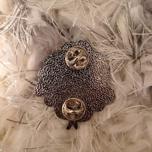 Demon Slayer Inosuke Anime Otaku Accessory pin - Picture 2 of 2